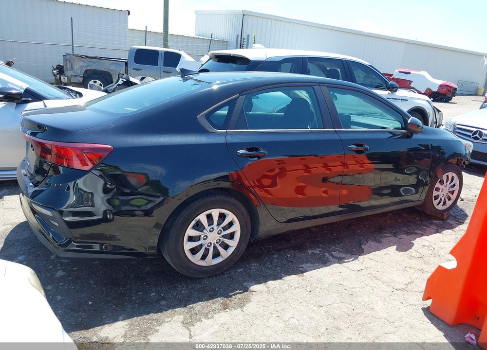 2019 KIA FORTE VIN: 3KPF24AD0KE050579