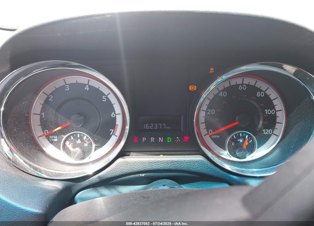 2011 DODGE GRAND CARAVAN VIN: 2D4RN4DG6BR795929