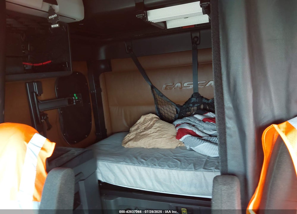 2021 FREIGHTLINER NEW CASCADIA 126 VIN: 3AKJHHDR9MSMH4062