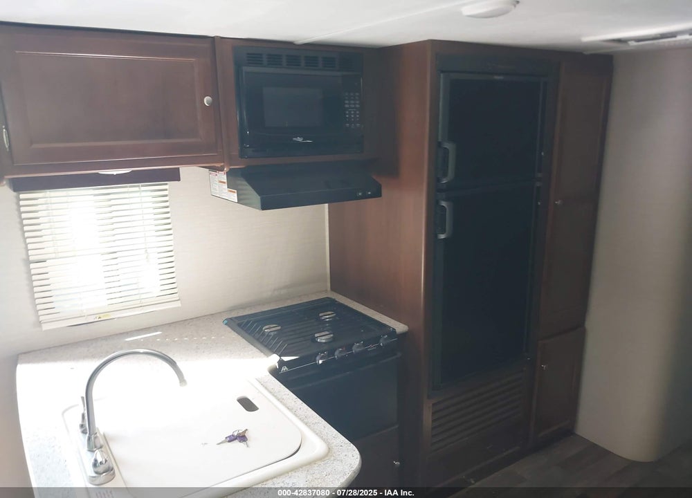 2016 KEYSTONE RV BULLET ULTRA LITE SE VIN: 4YDT30823GD425559