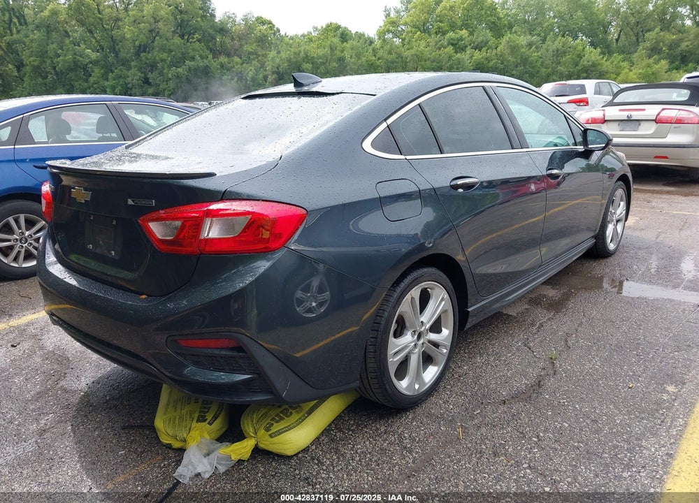 2017 CHEVROLET CRUZE VIN: 1G1BF5SM4H7137314