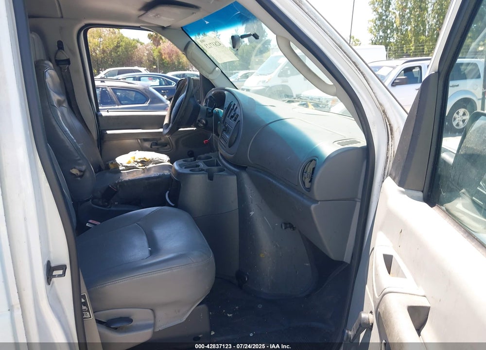 2003 FORD E 150 VIN: 1FTRE14263HA27557