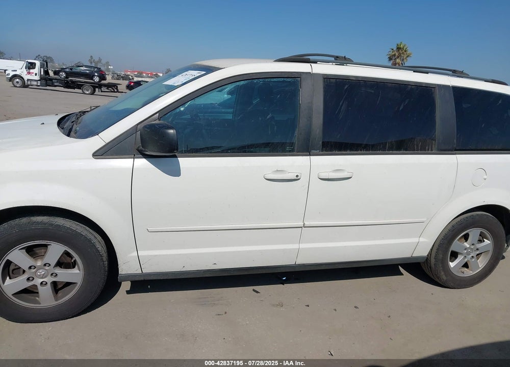 2010 DODGE GRAND CARAVAN VIN: 2D4RN4DE5AR237793