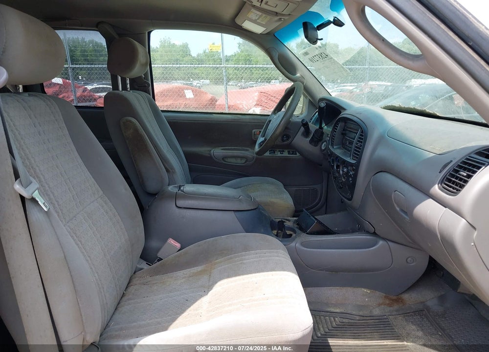 2004 TOYOTA TUNDRA SR5 V8 VIN: 5TBBT44154S440690