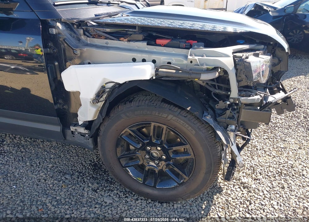 2024 LAND ROVER DEFENDER VIN: SALEJ7EX5R2258168