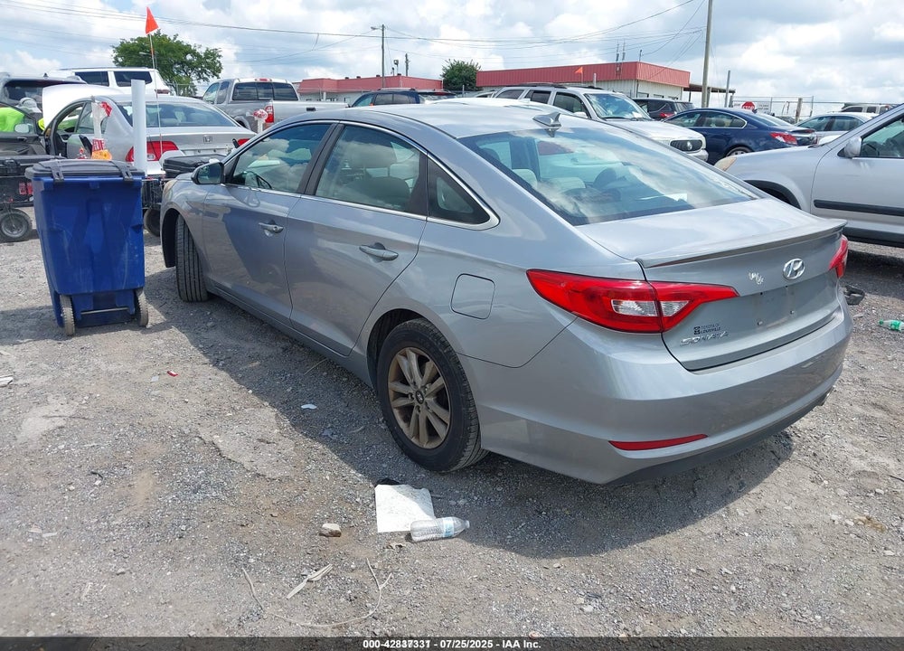 2015 HYUNDAI SONATA VIN: 5NPE24AF4FH007815