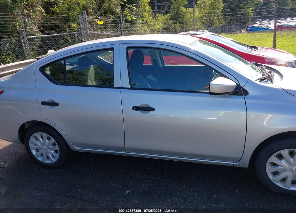 2018 NISSAN VERSA 1.6 S+ VIN: 3N1CN7AP6JL843842
