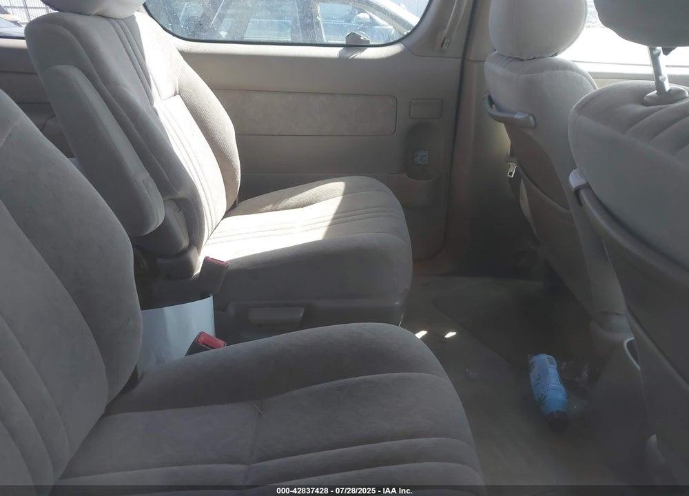 1999 TOYOTA SIENNA VIN: 4T3ZF13C0XU154375