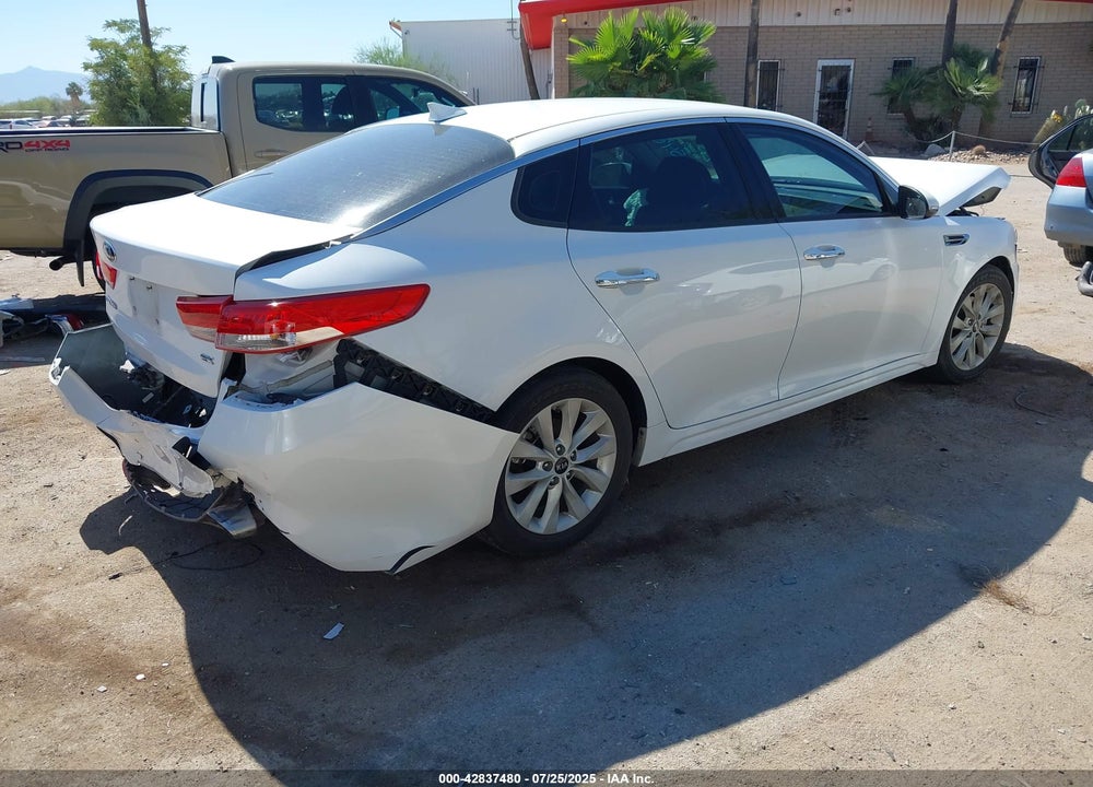 2018 KIA OPTIMA EX VIN: 5XXGU4L36JG200543
