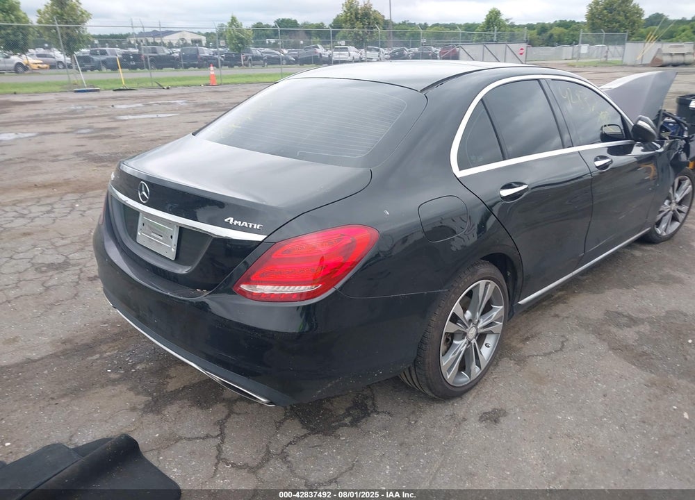 2015 MERCEDES-BENZ C 300 4MATIC/LUXURY 4MATIC/SPORT 4MATIC VIN: 55SWF4KB6FU003895