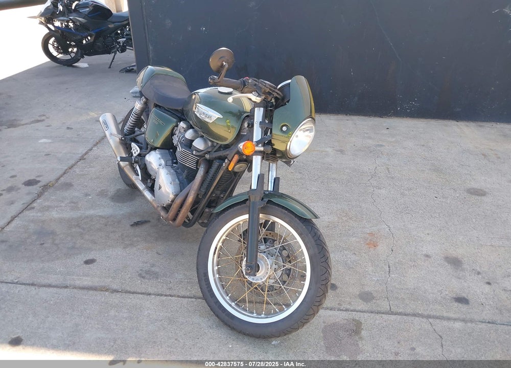 2014 TRIUMPH MOTORCYCLE THRUXTON VIN: SMT920K12ET631881