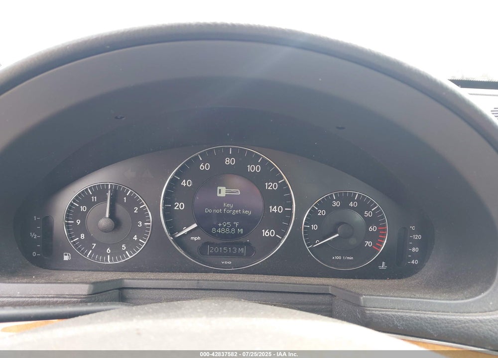 2004 MERCEDES-BENZ E 320 VIN: WDBUF65J64A490107