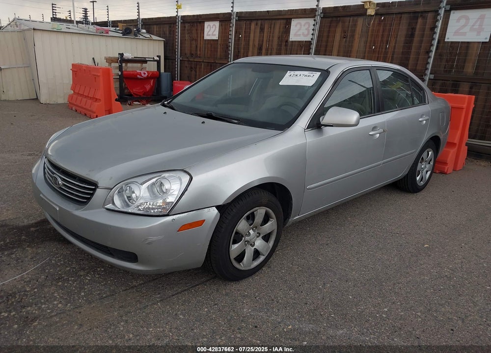 2007 KIA OPTIMA LX VIN: KNAGE123X75136658