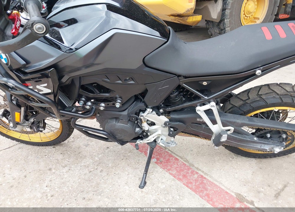 2024 BMW F 900 GS VIN: WB10K6304R6K22170