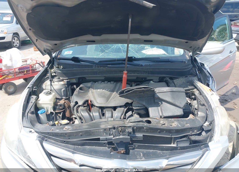 2011 HYUNDAI SONATA VIN: 5NPEC4AC8BH197132