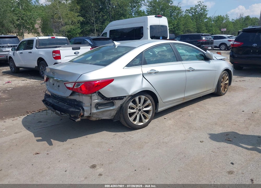 2011 HYUNDAI SONATA VIN: 5NPEC4AC8BH197132