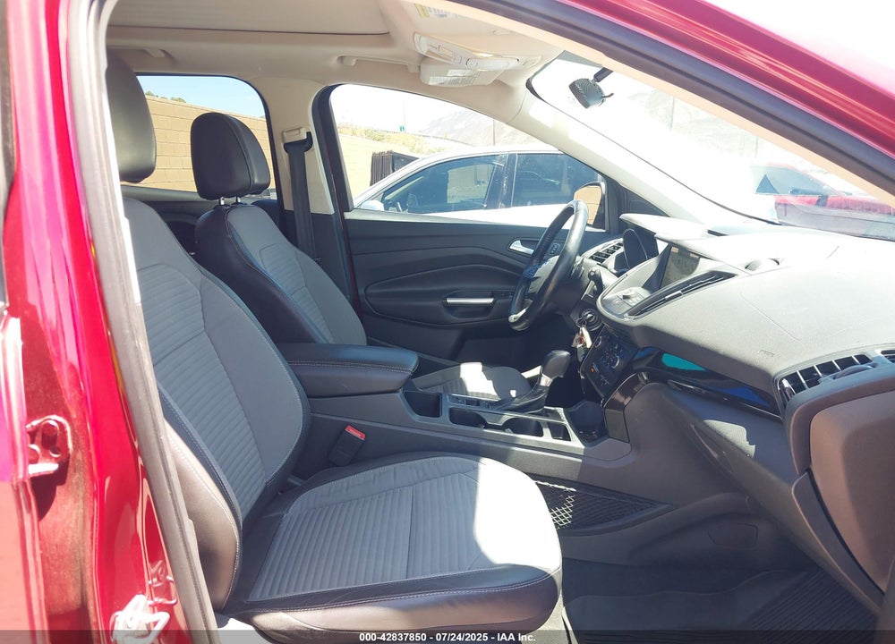 2017 FORD ESCAPE VIN: 1FMCU0G96HUB61037