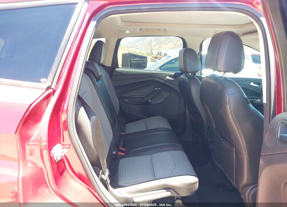 2017 FORD ESCAPE VIN: 1FMCU0G96HUB61037