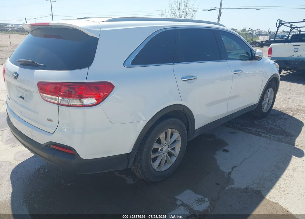 2016 KIA SORENTO VIN: 5XYPG4A3XGG088456