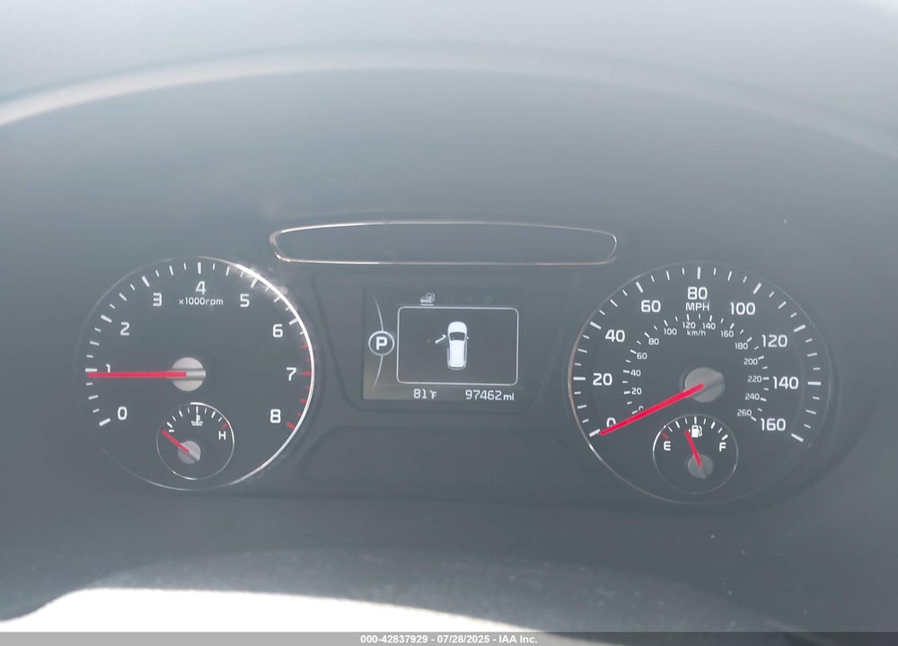 2016 KIA SORENTO VIN: 5XYPG4A3XGG088456