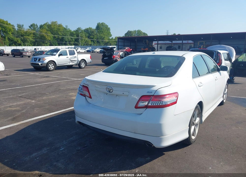 2011 TOYOTA CAMRY SE VIN: 4T1BF3EK2BU606281