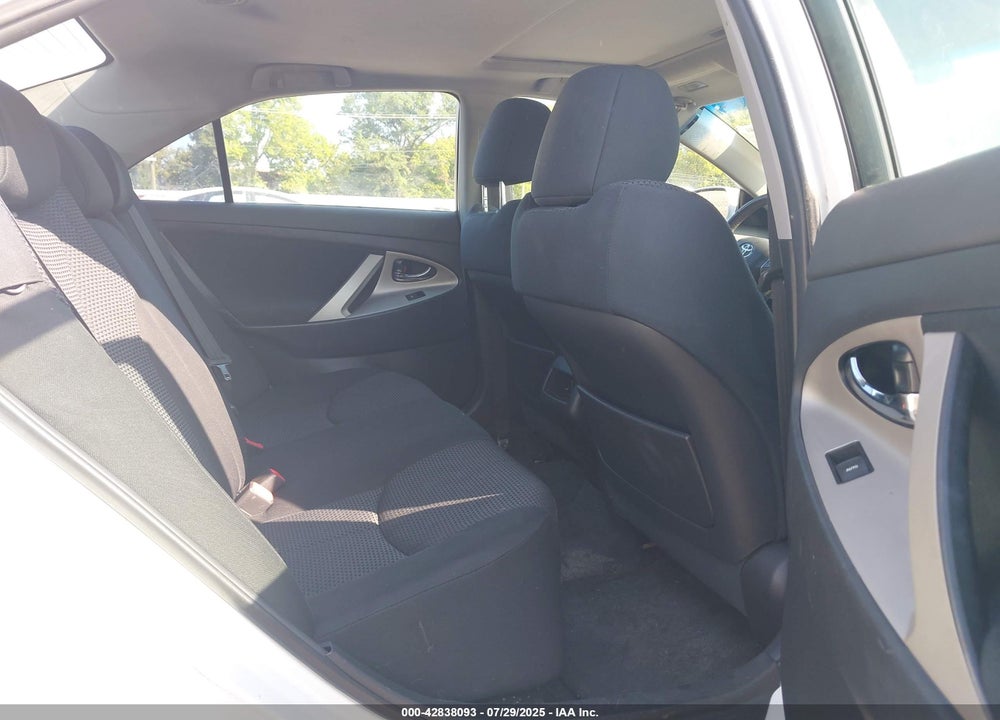 2011 TOYOTA CAMRY SE VIN: 4T1BF3EK2BU606281