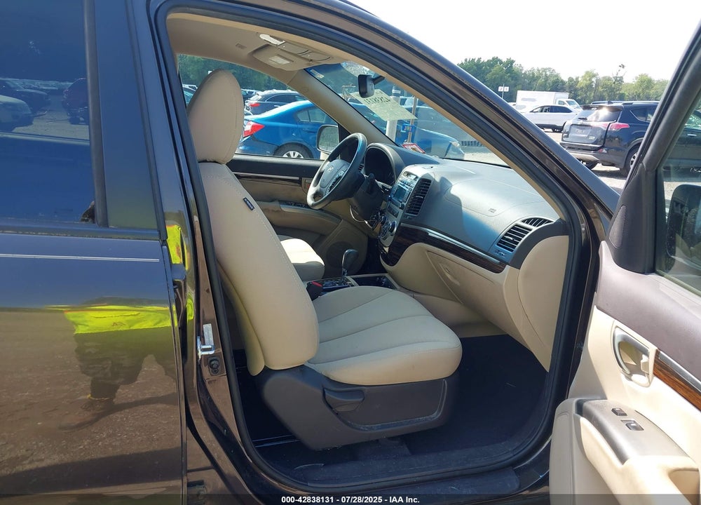 2011 HYUNDAI SANTA FE VIN: 5XYZG3AB3BG082940