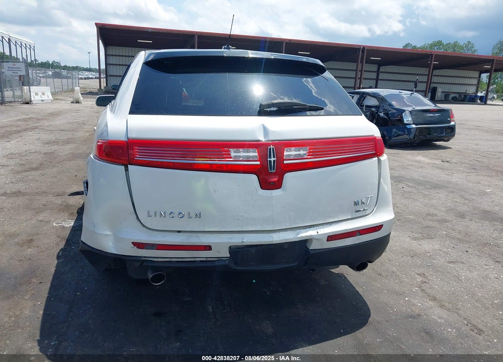 2014 LINCOLN MKT VIN: 2LMHJ5AT7EBL55601