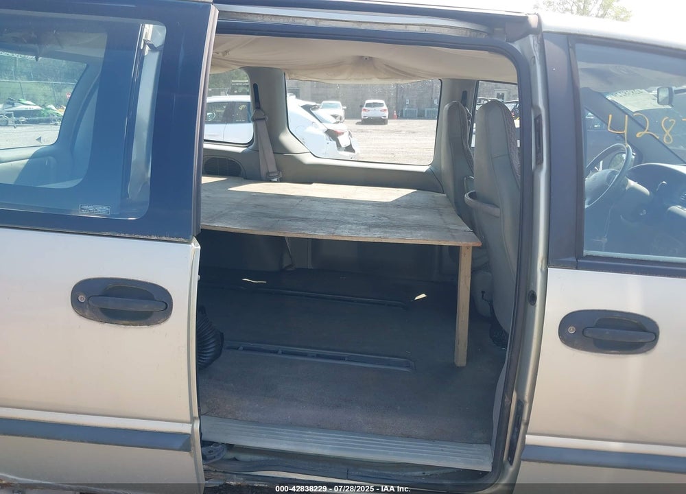 2000 DODGE CARAVAN VIN: 2B4FP25B6YR533691