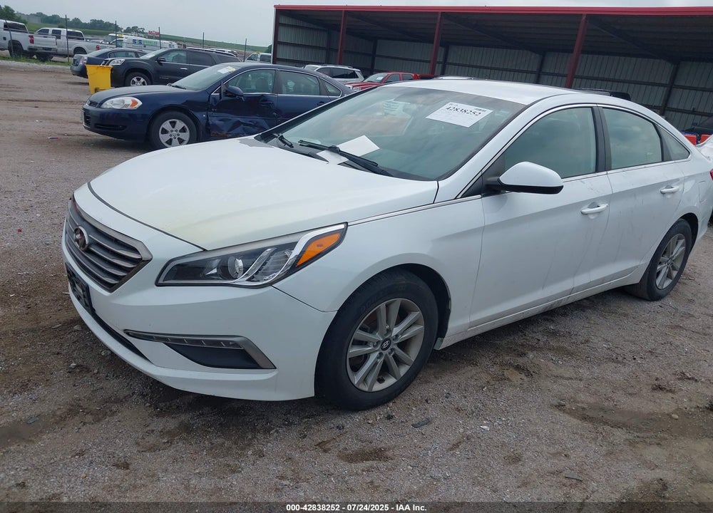 2015 HYUNDAI SONATA VIN: 5NPE24AF1FH059063