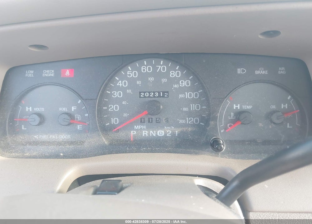 2004 MERCURY GRAND MARQUIS VIN: 2MEFM74W44X658948