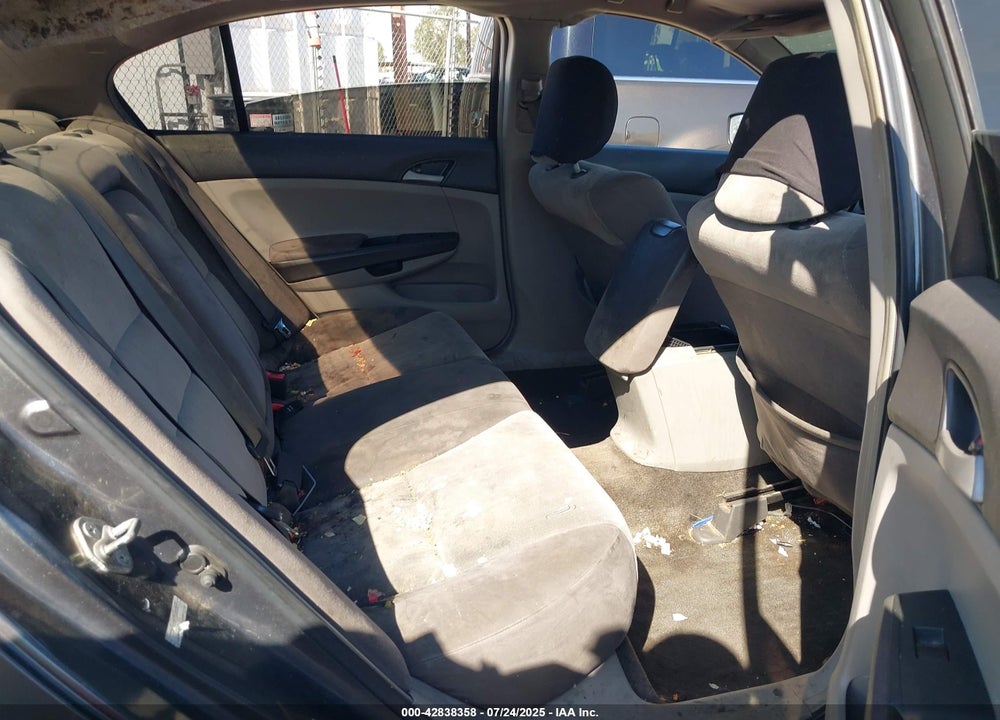 2009 HONDA ACCORD VIN: 1HGCP263X9A021243