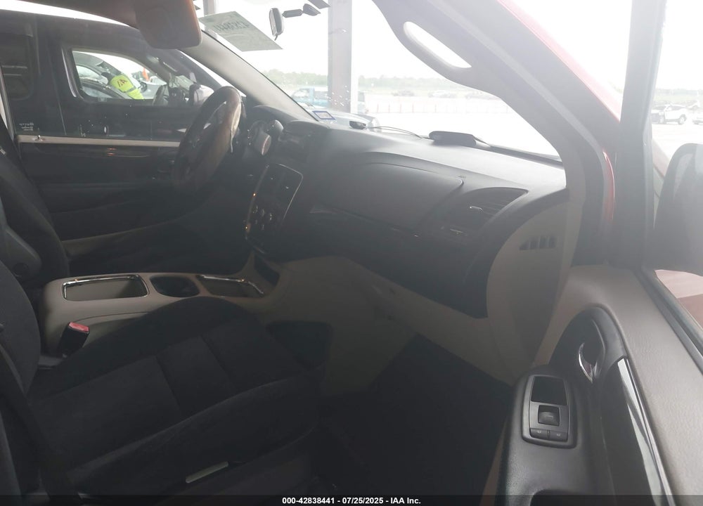 2014 DODGE GRAND CARAVAN SXT VIN: 2C4RDGCG4ER392023