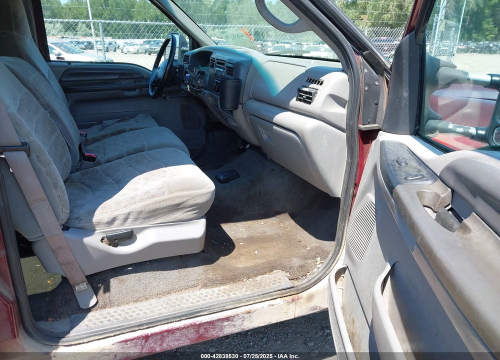 1999 FORD F-350 LARIAT/XL/XLT VIN: 1FTSW30S8XEE85236