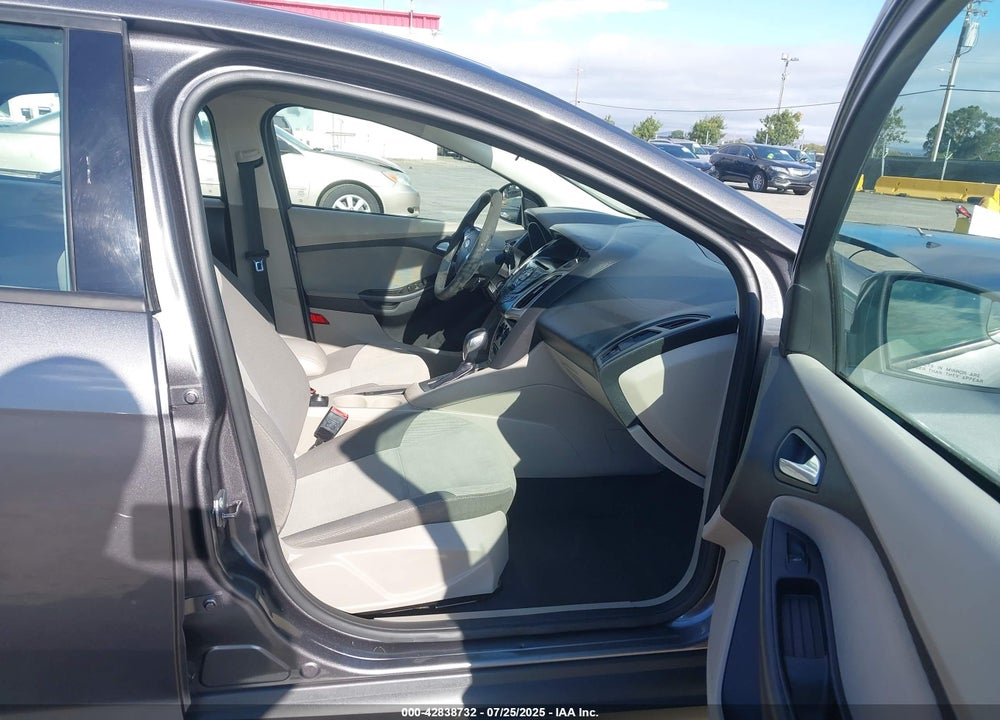 2013 FORD FOCUS VIN: 1FADP3K29DL184782