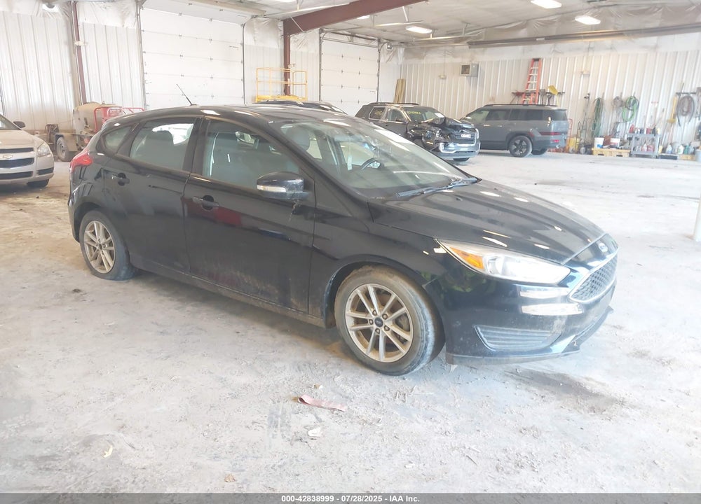 2016 FORD FOCUS SE VIN: 1FADP3K26GL359638