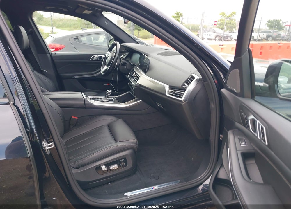 2019 BMW X5 VIN: 5UXJU2C57KLN67690