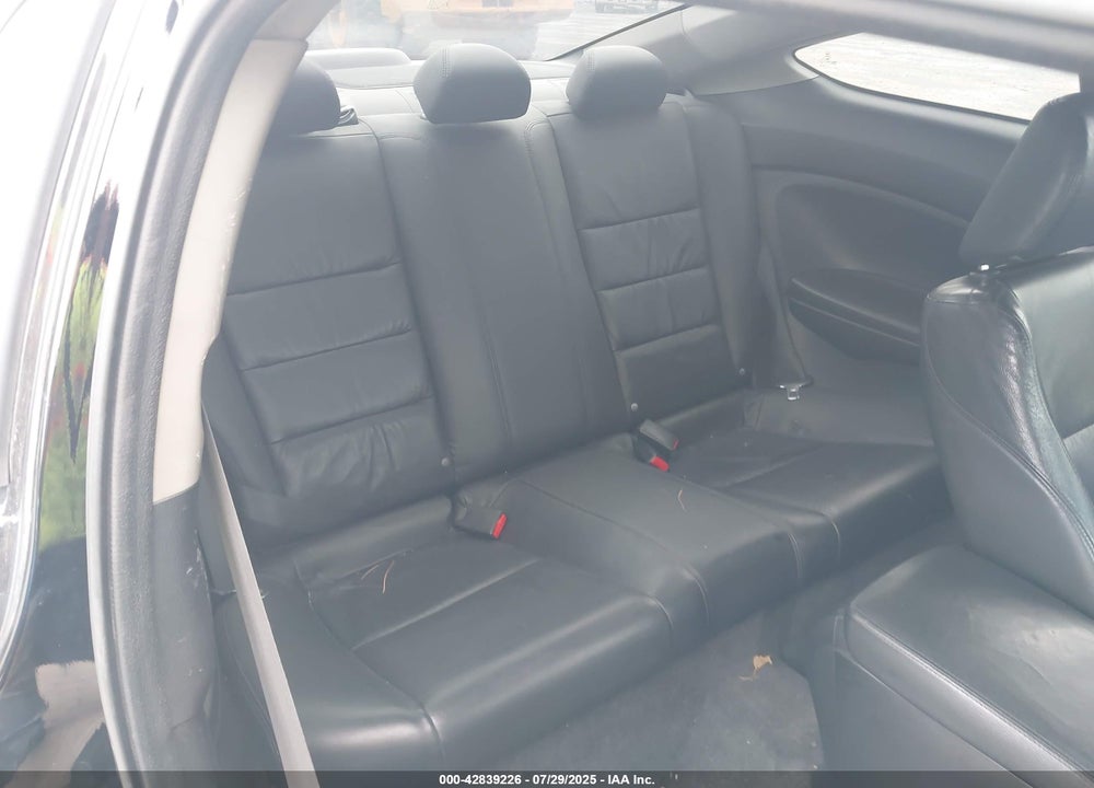2011 HONDA ACCORD VIN: 1HGCS2A8XBA004241