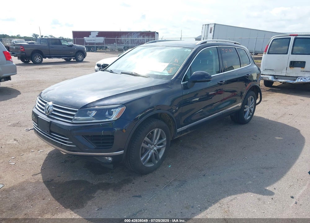 2015 VOLKSWAGEN TOUAREG VIN: WVGEF9BP8FD004961