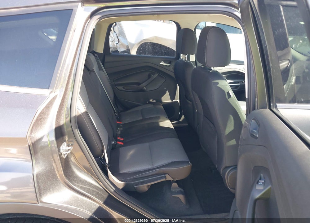 2017 FORD ESCAPE SE VIN: 1FMCU0G97HUC14568