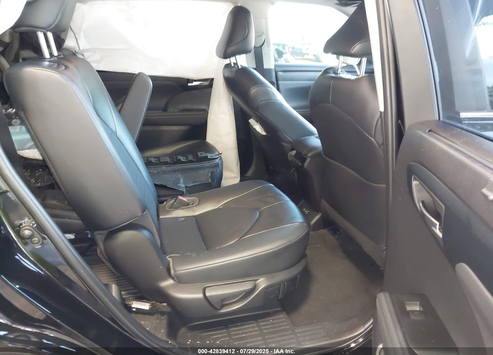 2023 TOYOTA HIGHLANDER VIN: 5TDKDRAH2PS012213