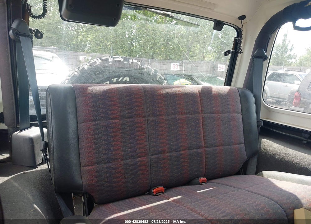 1999 JEEP WRANGLER / VIN: 1J4FY19S0XP494224