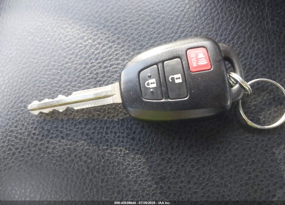 2013 TOYOTA RAV4 VIN: 2T3RFREV4DW104278