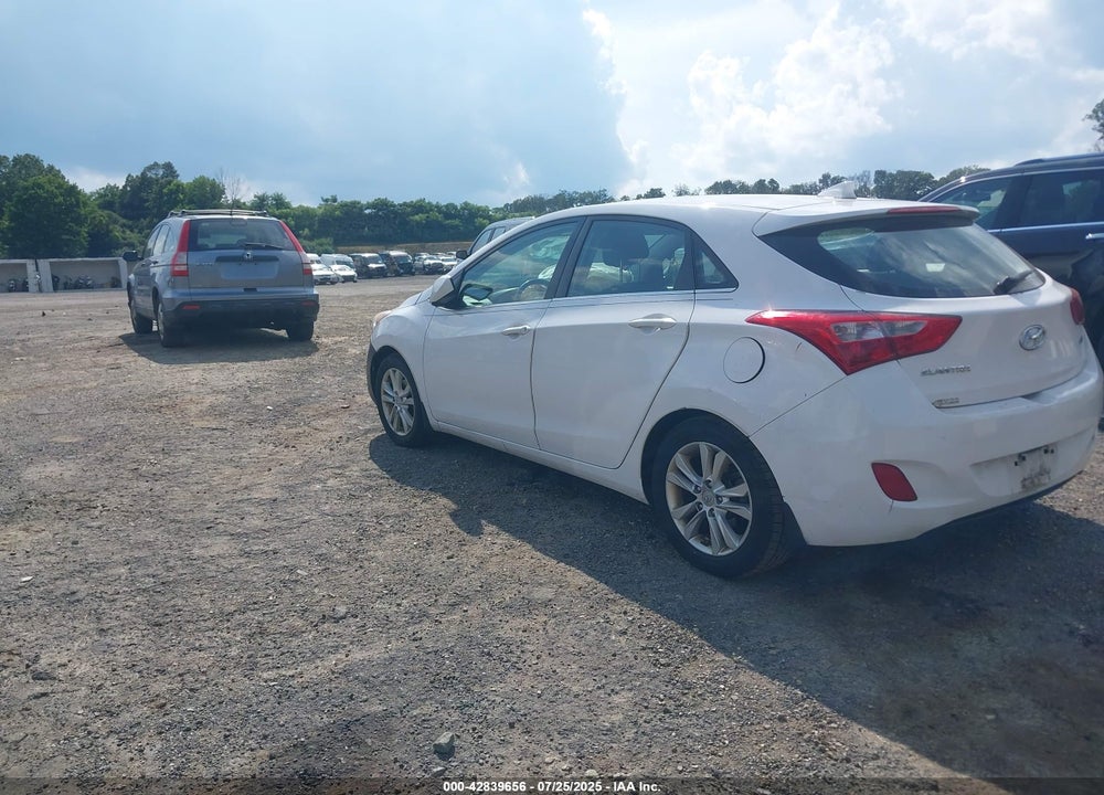 2013 HYUNDAI ELANTRA VIN: KMHD35LE0DU146941