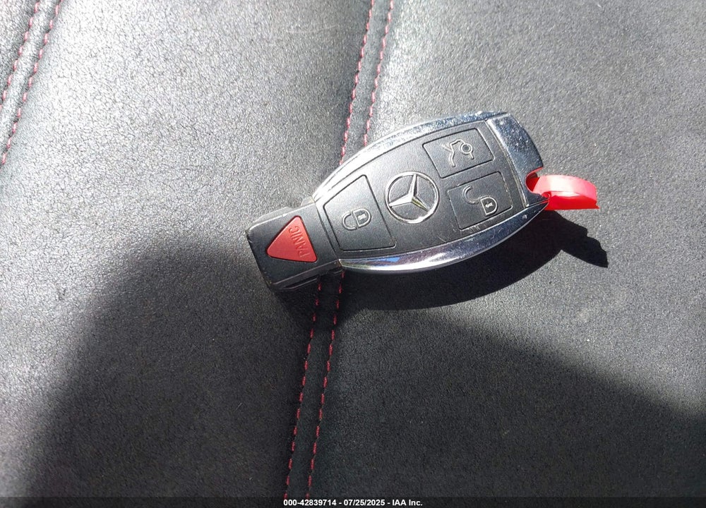 2014 MERCEDES-BENZ C CLASS VIN: WDDGJ4HB7EG278441