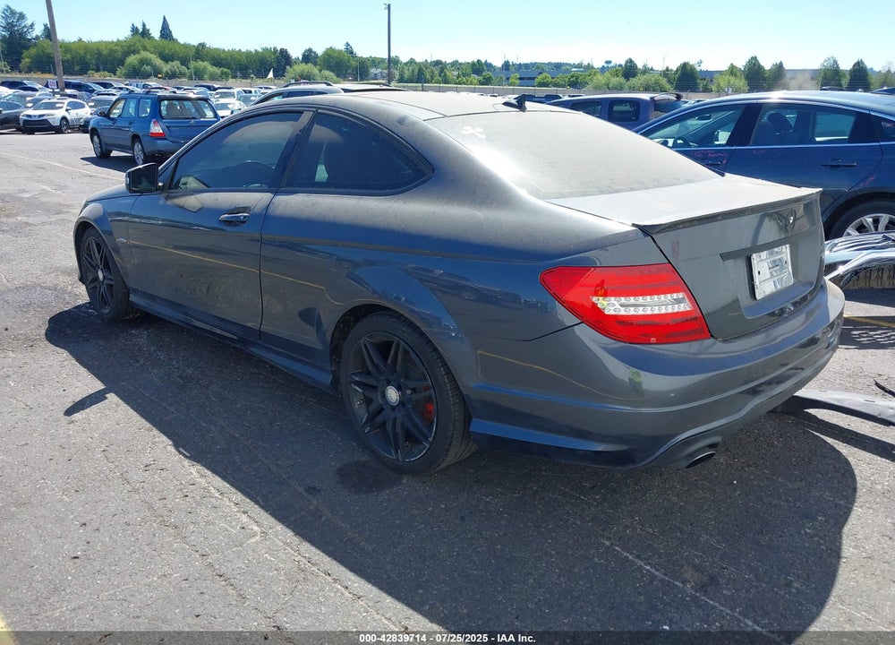 2014 MERCEDES-BENZ C CLASS VIN: WDDGJ4HB7EG278441