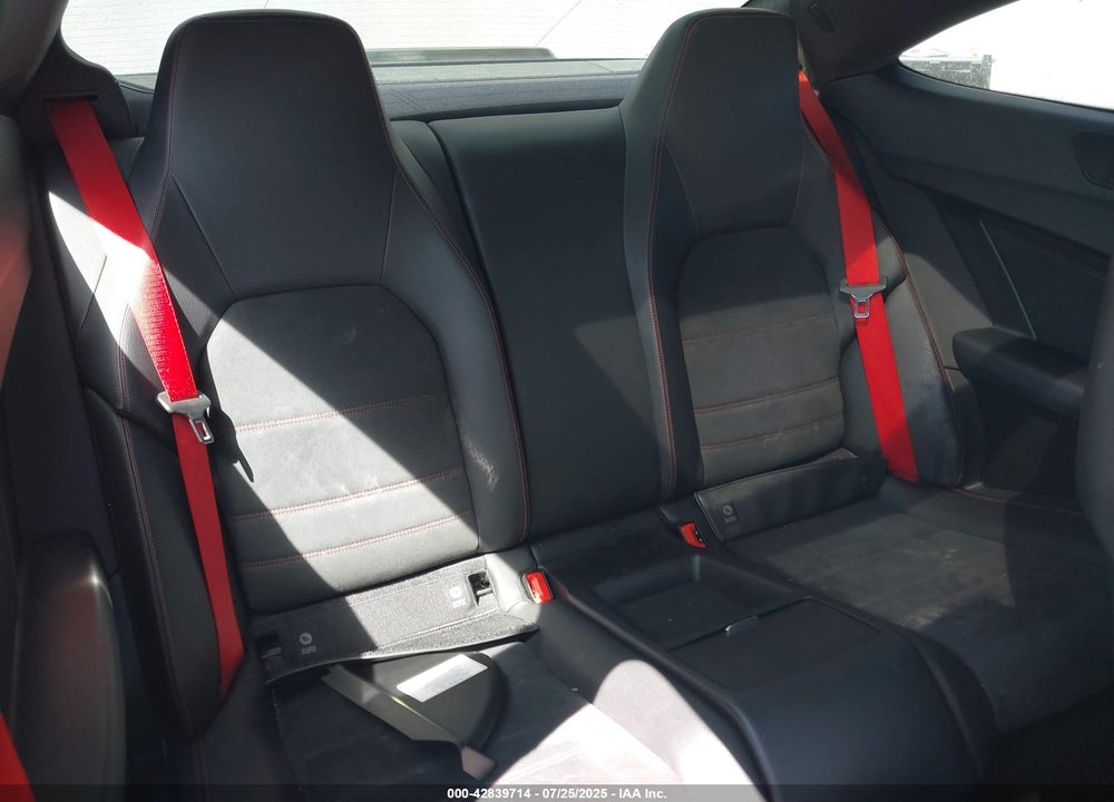 2014 MERCEDES-BENZ C CLASS VIN: WDDGJ4HB7EG278441