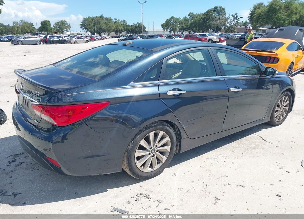 2014 HYUNDAI SONATA VIN: 5NPEC4AC0EH913476