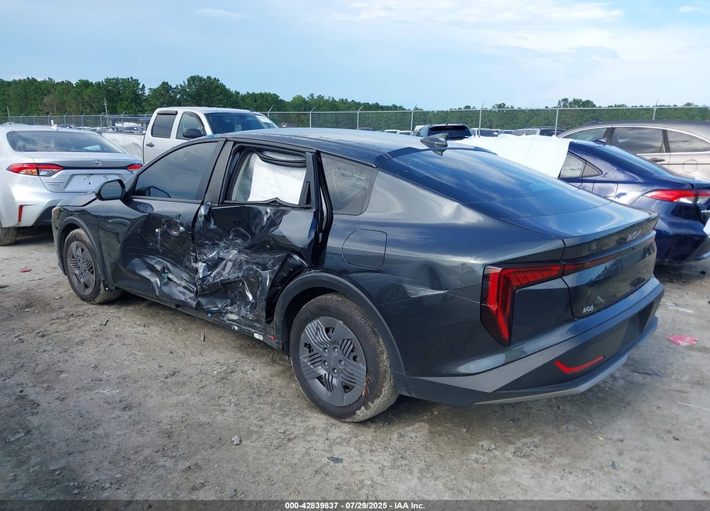 2025 KIA K4 VIN: 3KPFT4DE4SE040638
