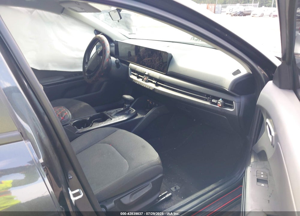2025 KIA K4 VIN: 3KPFT4DE4SE040638